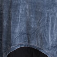 Vishes Extra langes Zipfelkleid aus Samt mit Rüschen an den Ärmeln im Lagenlook grau 42/44